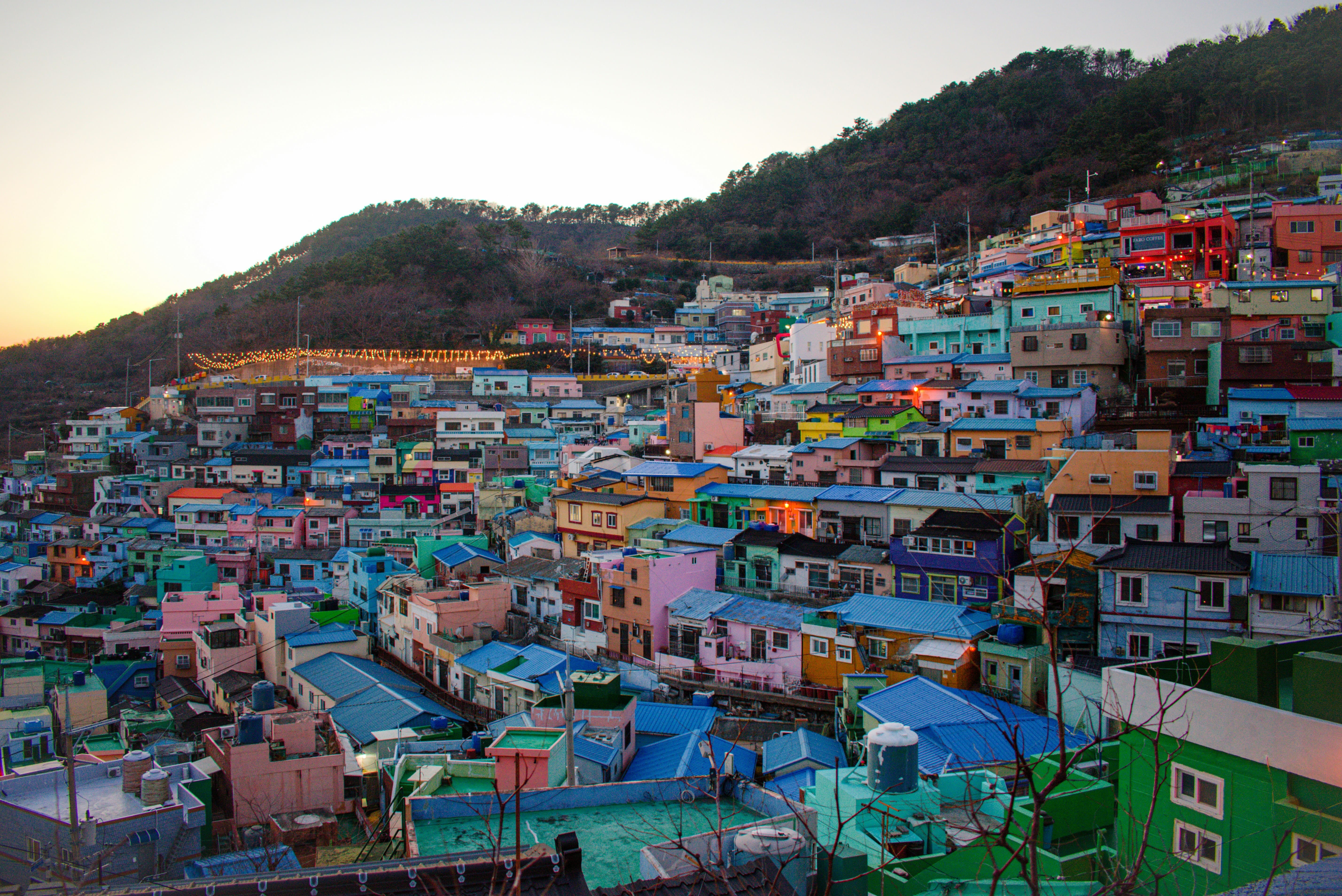 Casas coloridas en Busan, un must en tu viaje a Corea