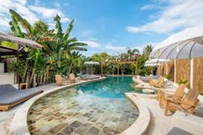 Gili Teak Beach Front Resort